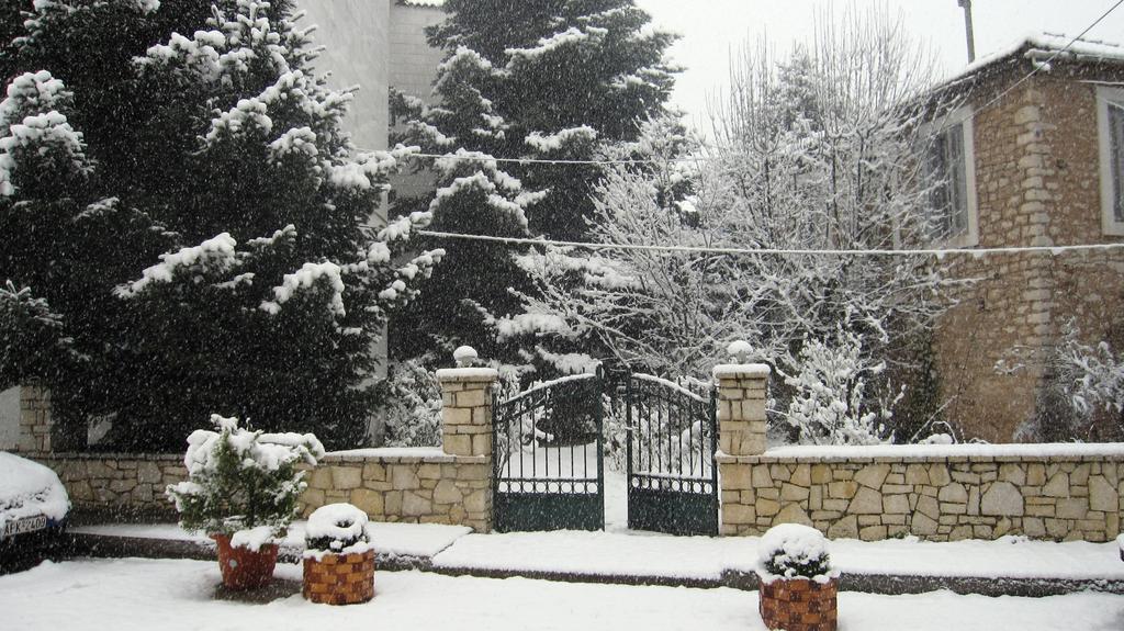 Papastavrou Apartments Kalavryta Esterno foto